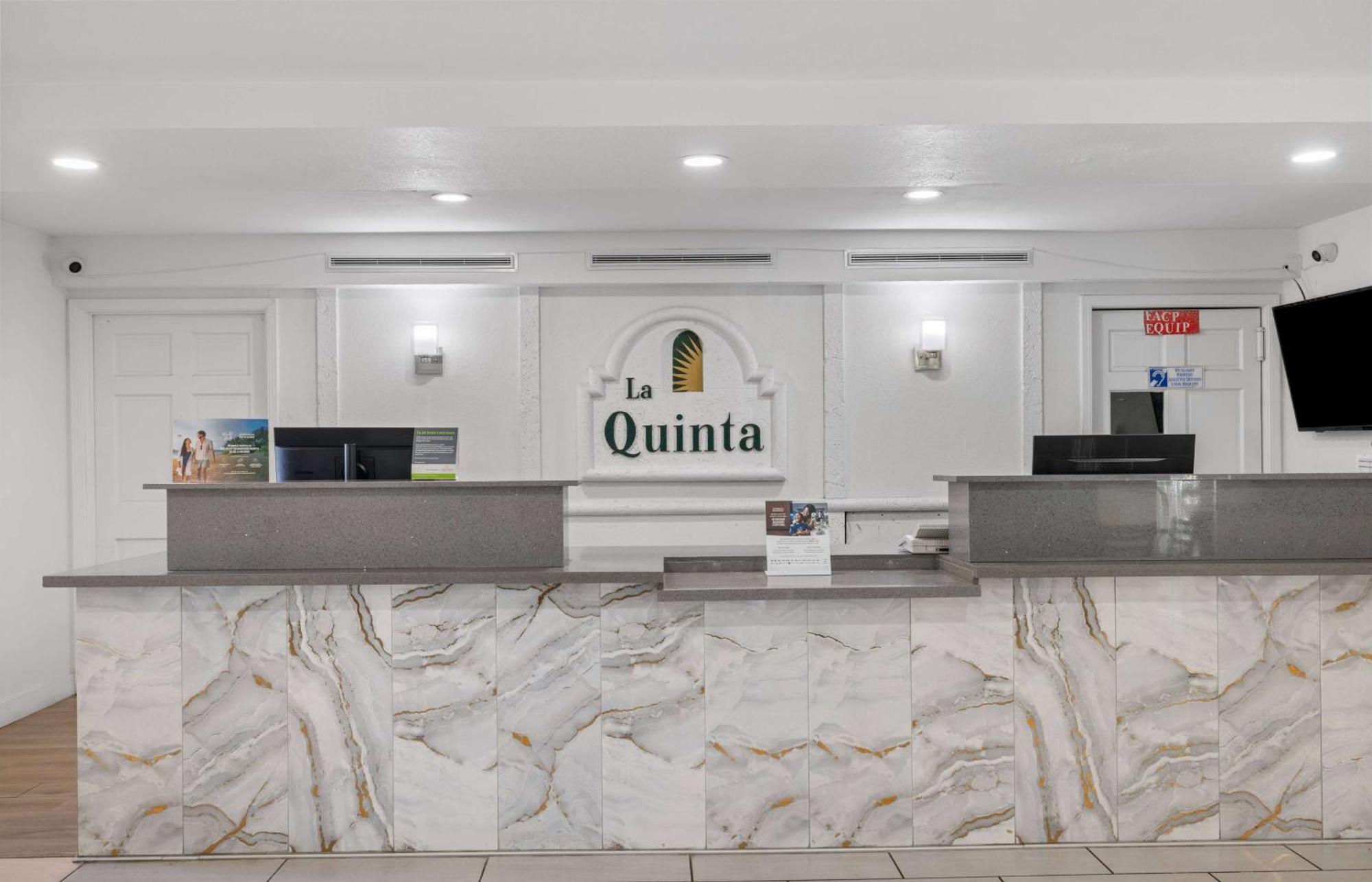 La Quinta Inn By Wyndham Stockton Esterno foto