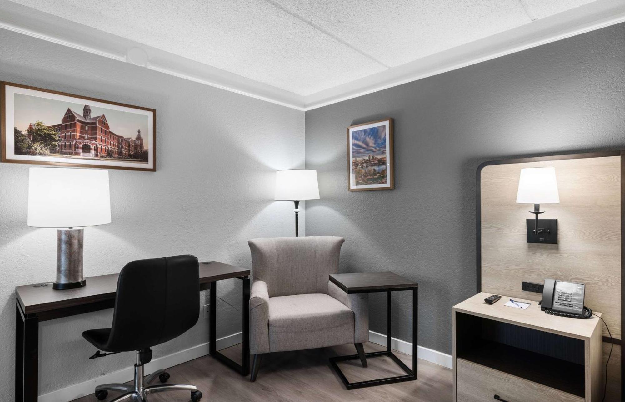 La Quinta Inn By Wyndham Stockton Esterno foto