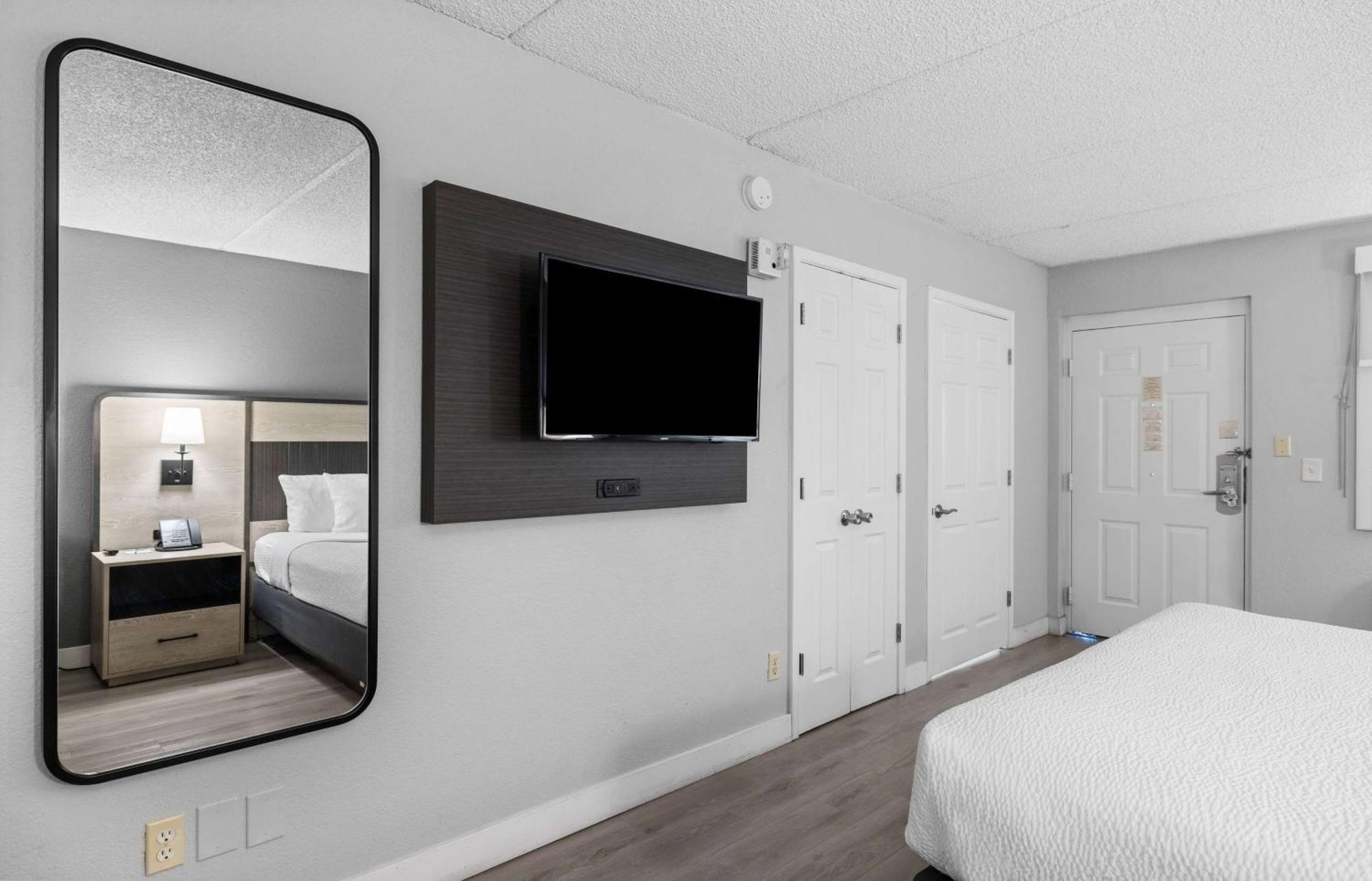 La Quinta Inn By Wyndham Stockton Esterno foto